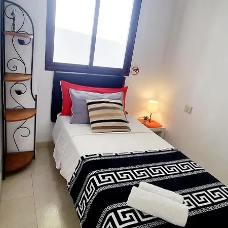 Almar Wego! -habitaciones Privadas Con Bano Compartido Frente Al Mar - Private In Shared *