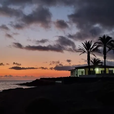 Almar Wego Alcala! Tenerife South- Private Rooms In Shared Apartment- Habitaciones Privadas Con Banos Compartido ゲストハウス