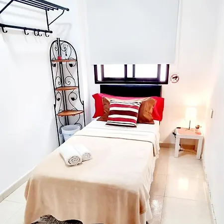 ゲストハウス Almar Wego! -habitaciones Privadas Con Bano Compartido Frente Al Mar - Private In Shared Alcalá la Real
