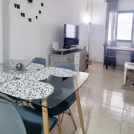 Almar Wego Alcala! Tenerife South- Private Rooms In Shared Apartment- Habitaciones Privadas Con Banos Compartido *