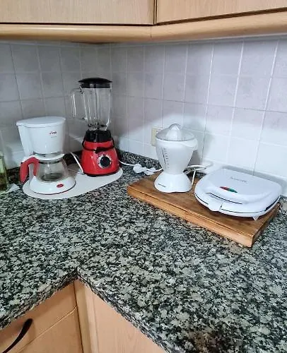 Gasthof Almar Wego! -habitaciones Privadas Con Bano Compartido Frente Al Mar - Private In Shared Alcalá la Real